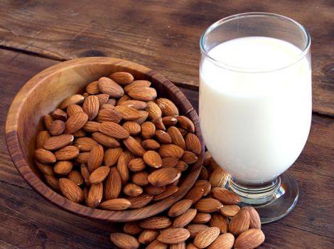 Cuatro bebidas que se recomiendan especialmente antes de dormir